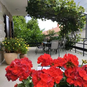 Laura - Cozy And Affordable , Rabac Kroatien